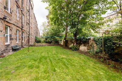 8/13 Livingstone Place, Edinburgh, EH9 1PA - image 18