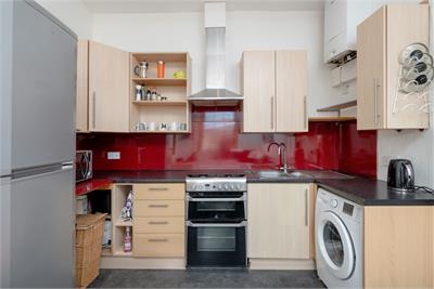 8/13 Livingstone Place, Edinburgh, EH9 1PA - image 6