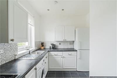 12 Baird Drive, Edinburgh, EH12 5SA - image 3
