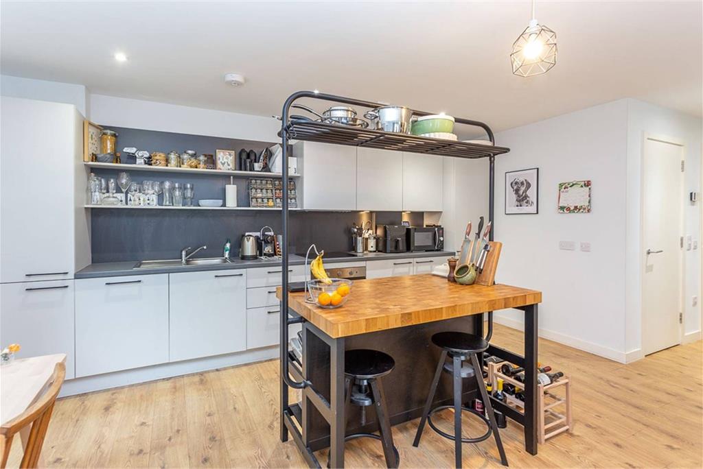 28 Pillans Place,
Edinburgh,
EH6 7DQ - image 6
