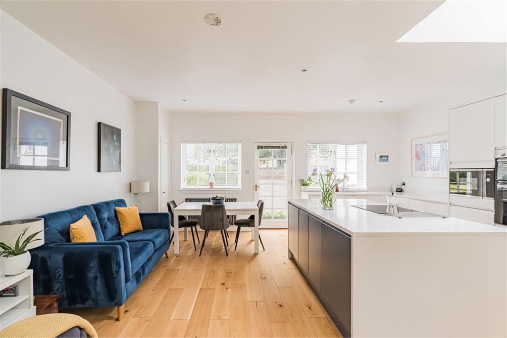 33 Corstorphine High Street, Edinburgh, EH12 7SZ - image 11