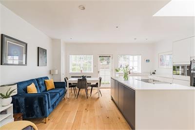 33 Corstorphine High Street, Edinburgh, EH12 7SZ - image 11