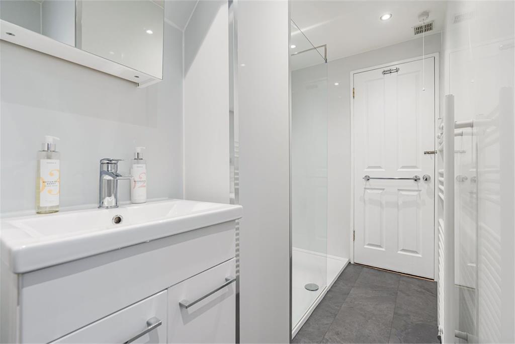 33 Corstorphine High Street, Edinburgh, EH12 7SZ - image 18