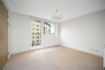 Flat 7, 10 East Pilton Farm Crescent, Edinburgh, EH5 2GH - image 9