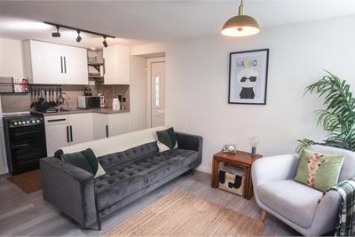 The Nook,
235 High Street,
Newburgh,
Cupar,
KY14 6DY - image 6