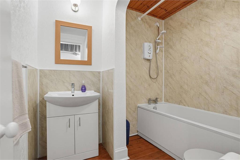 8/2 Thistle Place, Viewforth, Edinburgh, EH11 1JH - image 9