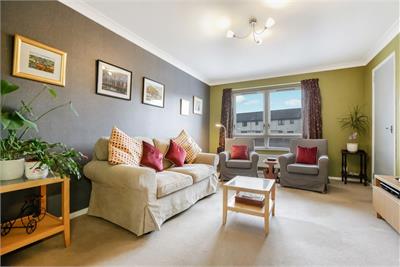 48 Tern Brae,
Livingston,
EH54 6UP - image 2