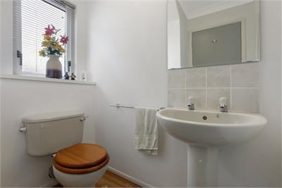 48 Tern Brae,
Livingston,
EH54 6UP - image 6