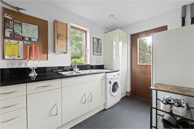 The Eco House, Oxnam, Jedburgh, TD8 6LX - image 10