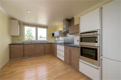 8/6 Dovecot Road, EDINBURGH, EH12 7LE - image 11