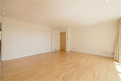 8/6 Dovecot Road, EDINBURGH, EH12 7LE - image 8