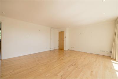 8/6 Dovecot Road, EDINBURGH, EH12 7LE - image 9
