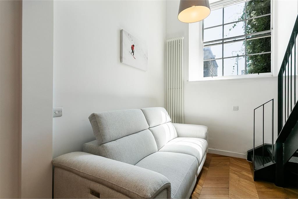 Flat 2,
6b Mill Lane,
Edinburgh,
EH6 6TJ - image 4