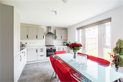 56 Brogan Crescent, Edinburgh, EH12 0DE - image 2
