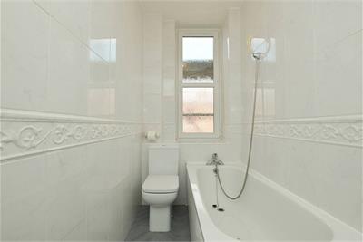 3/8 Craighall Crescent, Trinity, EH6 4RX - image 16
