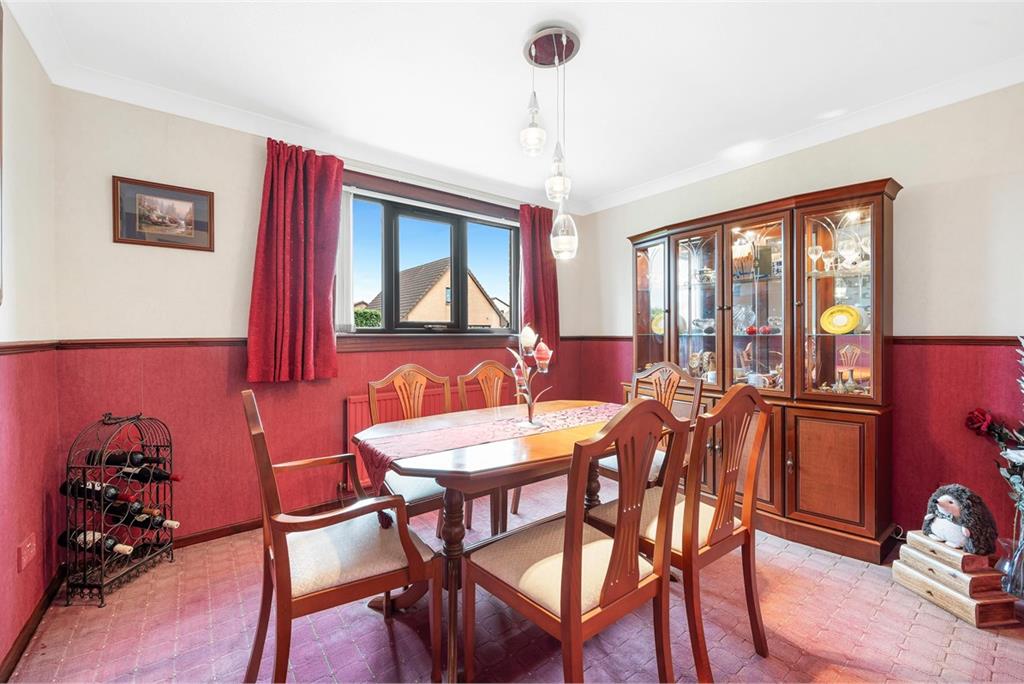 23 Granville Way,
Rosyth,
Dunfermline,
KY11 2HP - image 13