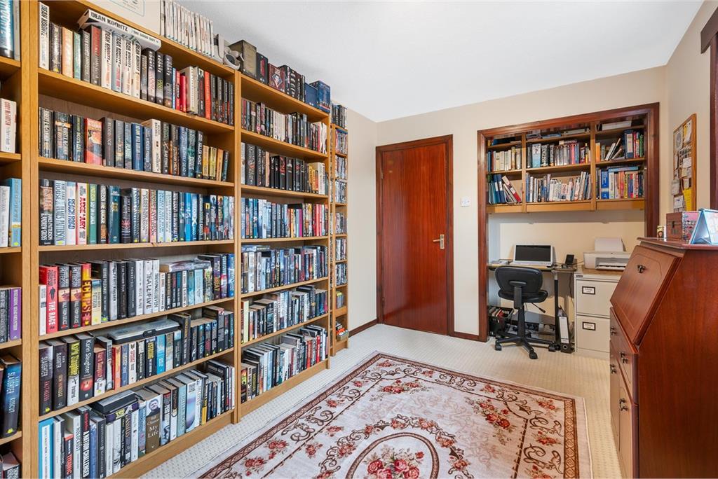 23 Granville Way,
Rosyth,
Dunfermline,
KY11 2HP - image 15