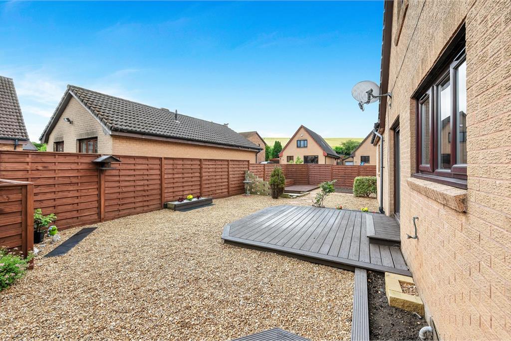 23 Granville Way,
Rosyth,
Dunfermline,
KY11 2HP - image 37