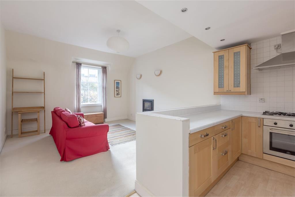 7/6 West Port, Grassmarket, Edinburgh, EH1 2JA - image 2