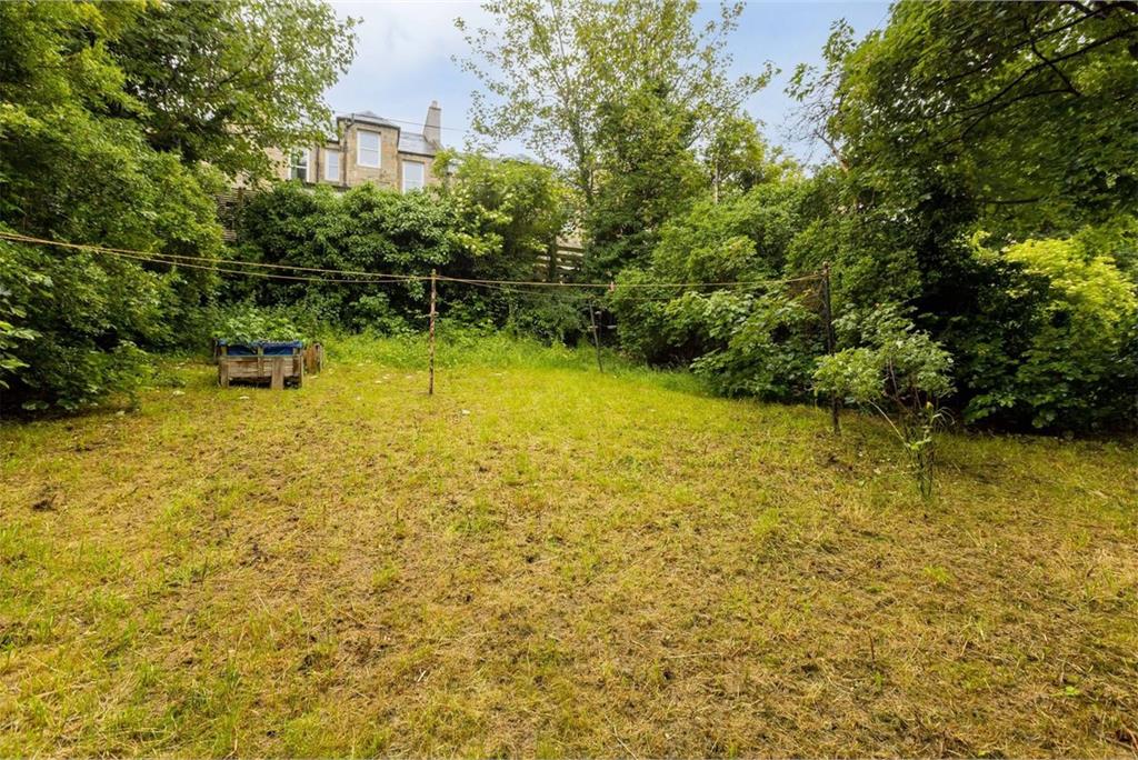 16/9 Hillend Place, Edinburgh, EH8 7AE - image 16