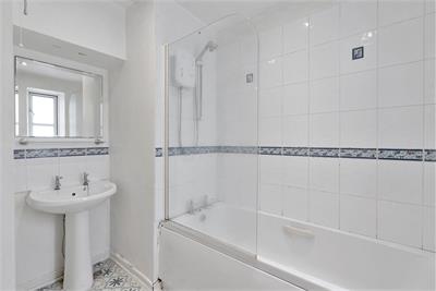 1E, The Shore, Colvin Street, Dunbar, EH42 1HE - image 9