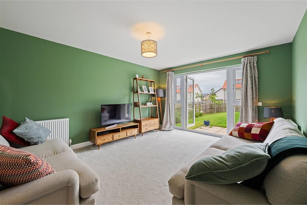 13 Adam Drive, Calderwood, East Calder, EH53 0PX - image 2