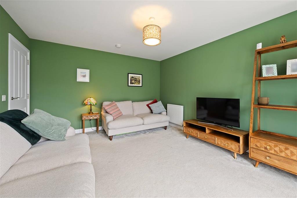 13 Adam Drive, Calderwood, East Calder, EH53 0PX - image 5