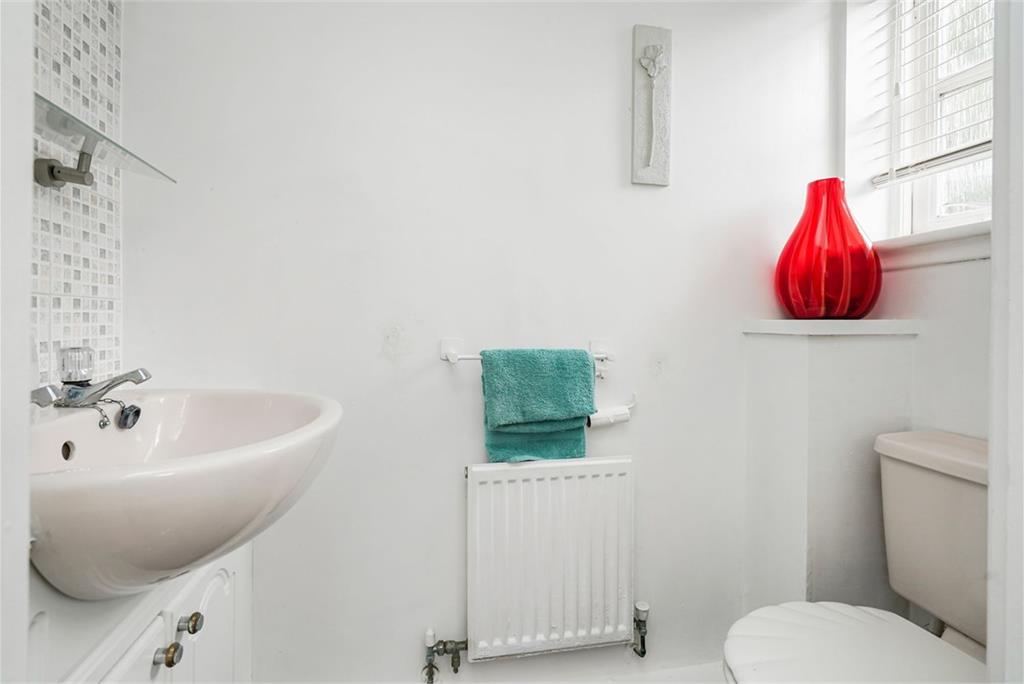 22 Castle Place, Gorebridge, Midlothian, EH23 4TJ - image 15