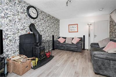 22 Castle Place, Gorebridge, Midlothian, EH23 4TJ - image 3
