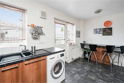 22 Castle Place, Gorebridge, Midlothian, EH23 4TJ - image 6