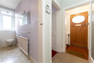 42 Corstorphine Hill Gardens,
Edinburgh,
EH12 6LA - image 16