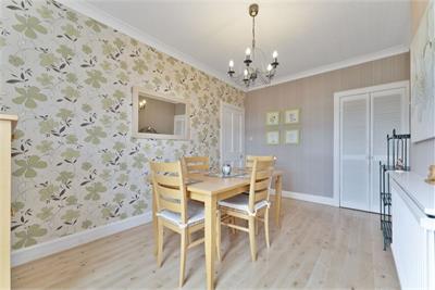 42 Corstorphine Hill Gardens,
Edinburgh,
EH12 6LA - image 8