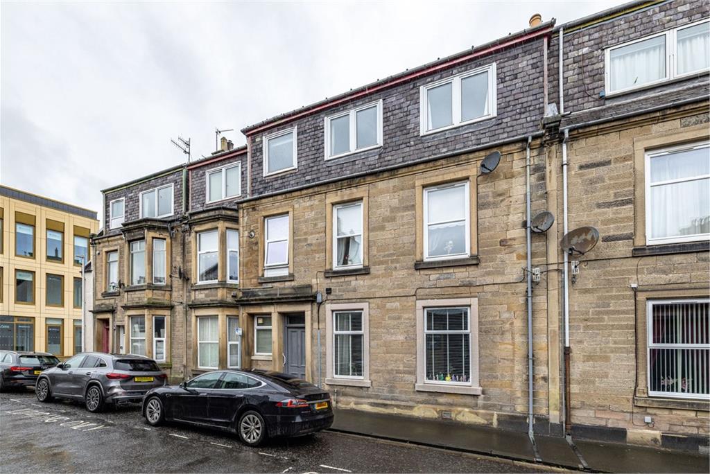16/5 Oliver Crescent, Hawick, TD9 9BQ - image 1