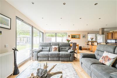 Oakdene, The Boggs, Pencaitland, EH34 5BA - image 4