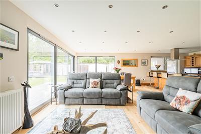 Oakdene, The Boggs, Pencaitland, EH34 5BA - image 4