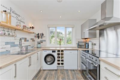 11 Waterloo Place, Elphinstone, EH33 2NW - image 4