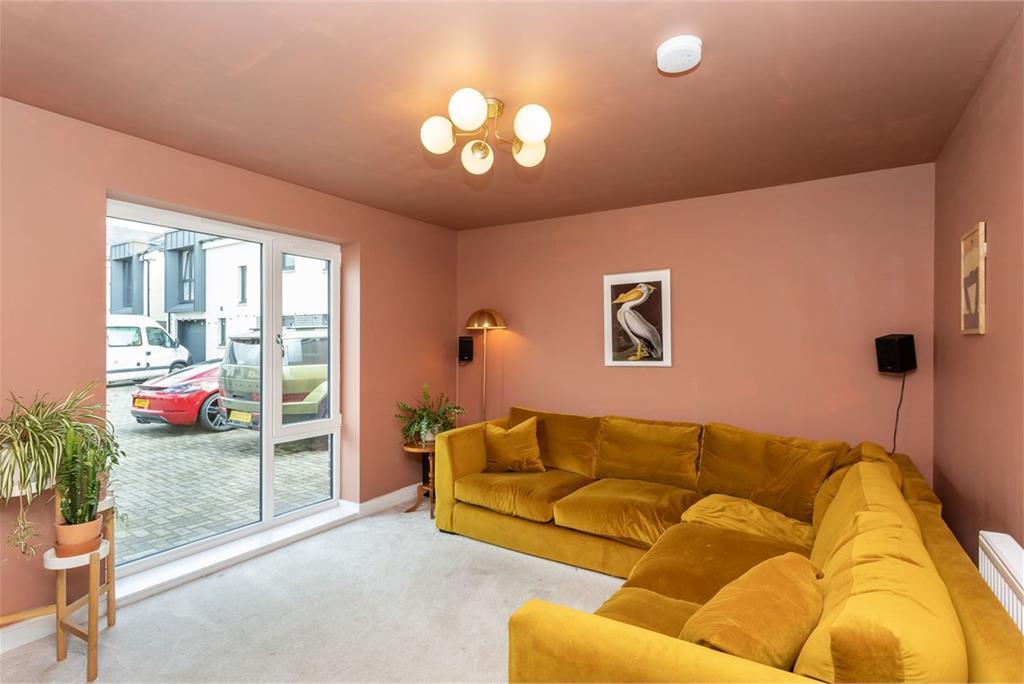 13 Newhailes Court Gardens, Newcraighall, Musselburgh EH21 8GG - image 5