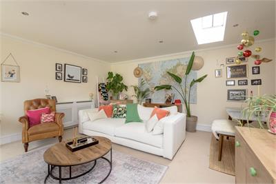 6 Temple Mains Steading, Innerwick, Dunbar, East Lothian, EH42 1EF - image 3
