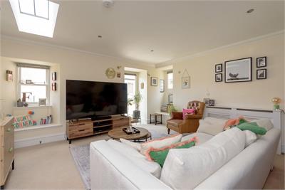 6 Temple Mains Steading, Innerwick, Dunbar, East Lothian, EH42 1EF - image 5