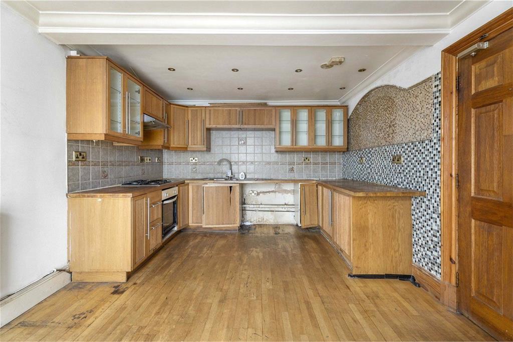 6 East Norton Place,
Abbeyhill,
Edinburgh,
EH7 5DR - image 2