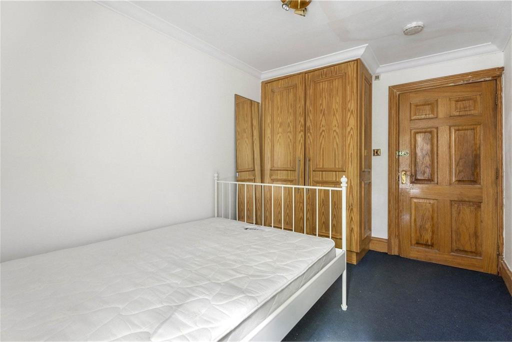 6 East Norton Place,
Abbeyhill,
Edinburgh,
EH7 5DR - image 11