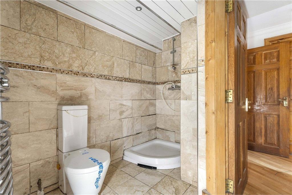 6 East Norton Place,
Abbeyhill,
Edinburgh,
EH7 5DR - image 13