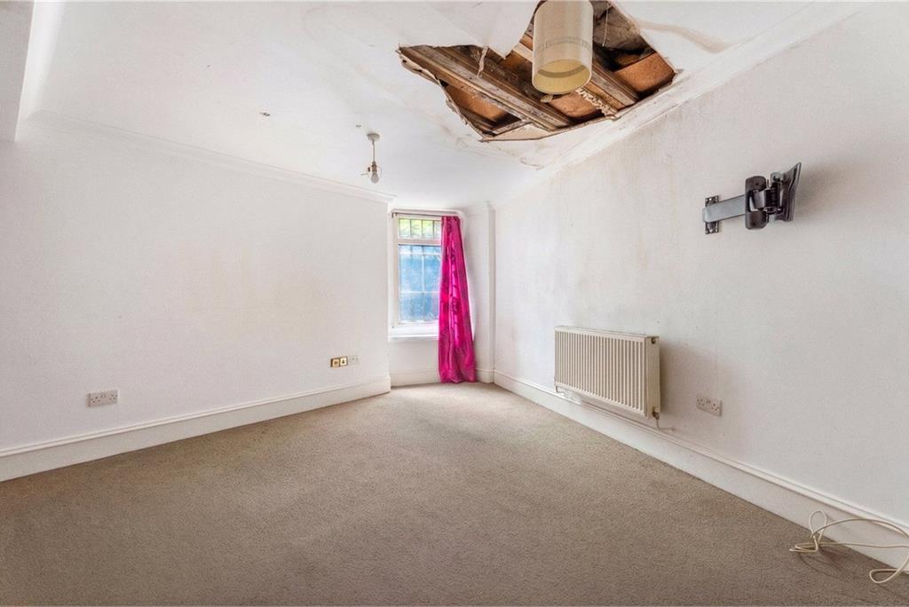 6 East Norton Place,
Abbeyhill,
Edinburgh,
EH7 5DR - image 8