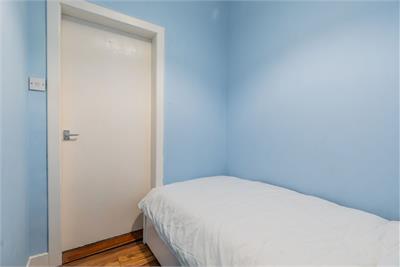 5/1 Rossie Place, Edinburgh, EH7 5SF - image 11