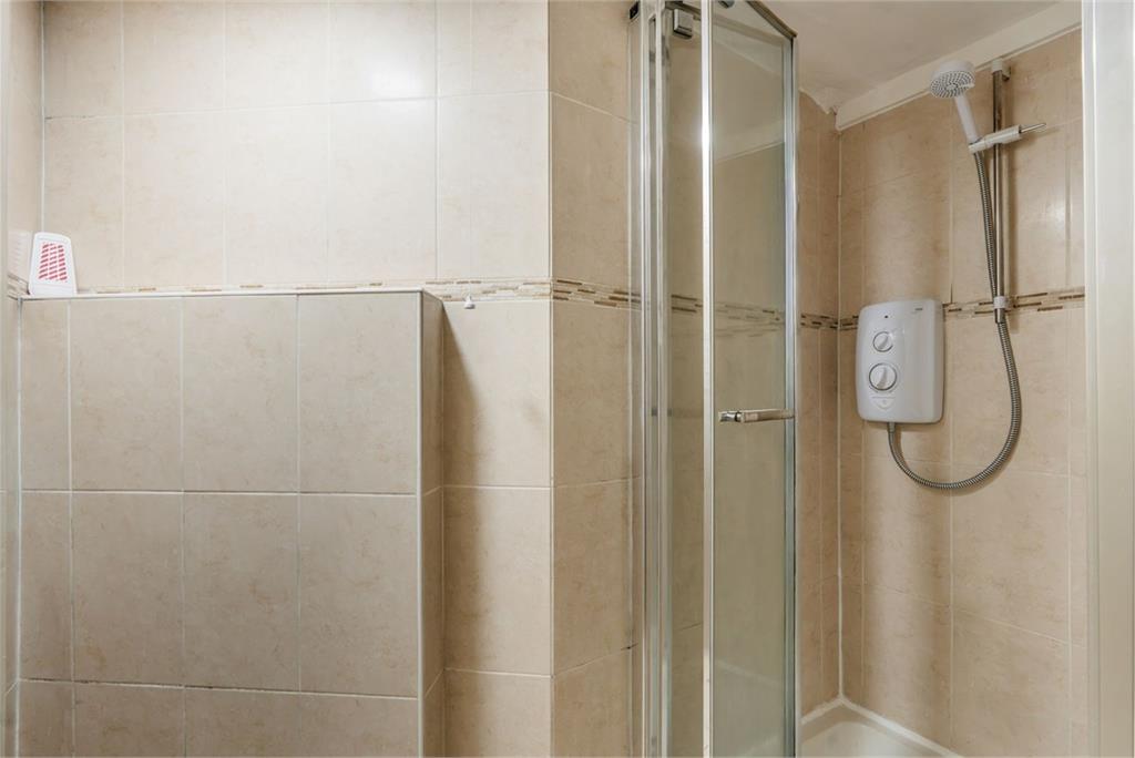 5/1 Rossie Place, Edinburgh, EH7 5SF - image 13