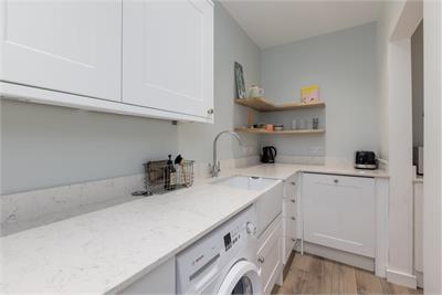 70 Montpelier Park, Edinburgh, EH10 4NQ - image 4