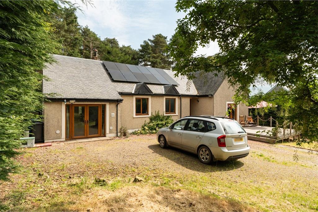 4 Mackenzie Gardens, West Linton, EH46 7HS - image 2