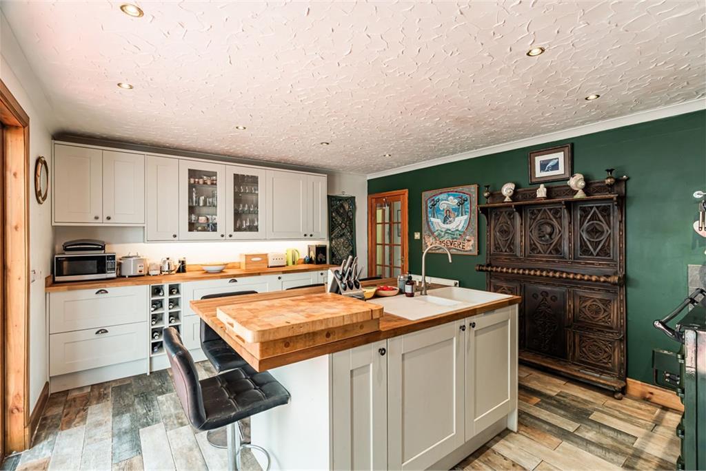 4 Mackenzie Gardens, West Linton, EH46 7HS - image 5