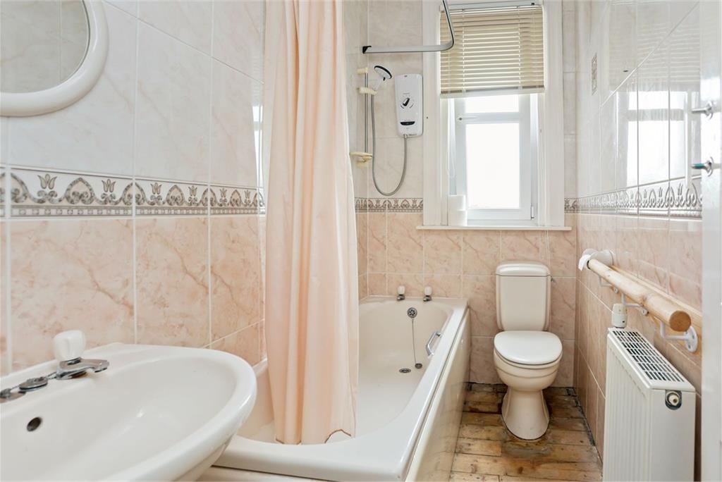 3 Willowbrae Gardens, Edinburgh, EH8 7EW - image 13