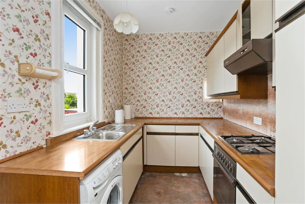 3 Willowbrae Gardens, Edinburgh, EH8 7EW - image 7